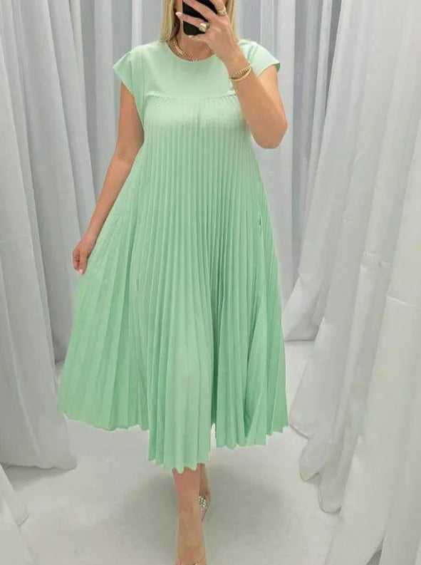 Helena plissiertes Kleid mit kurzen Ärmeln