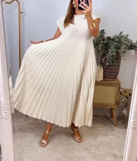 Helena plissiertes Kleid mit kurzen Ärmeln